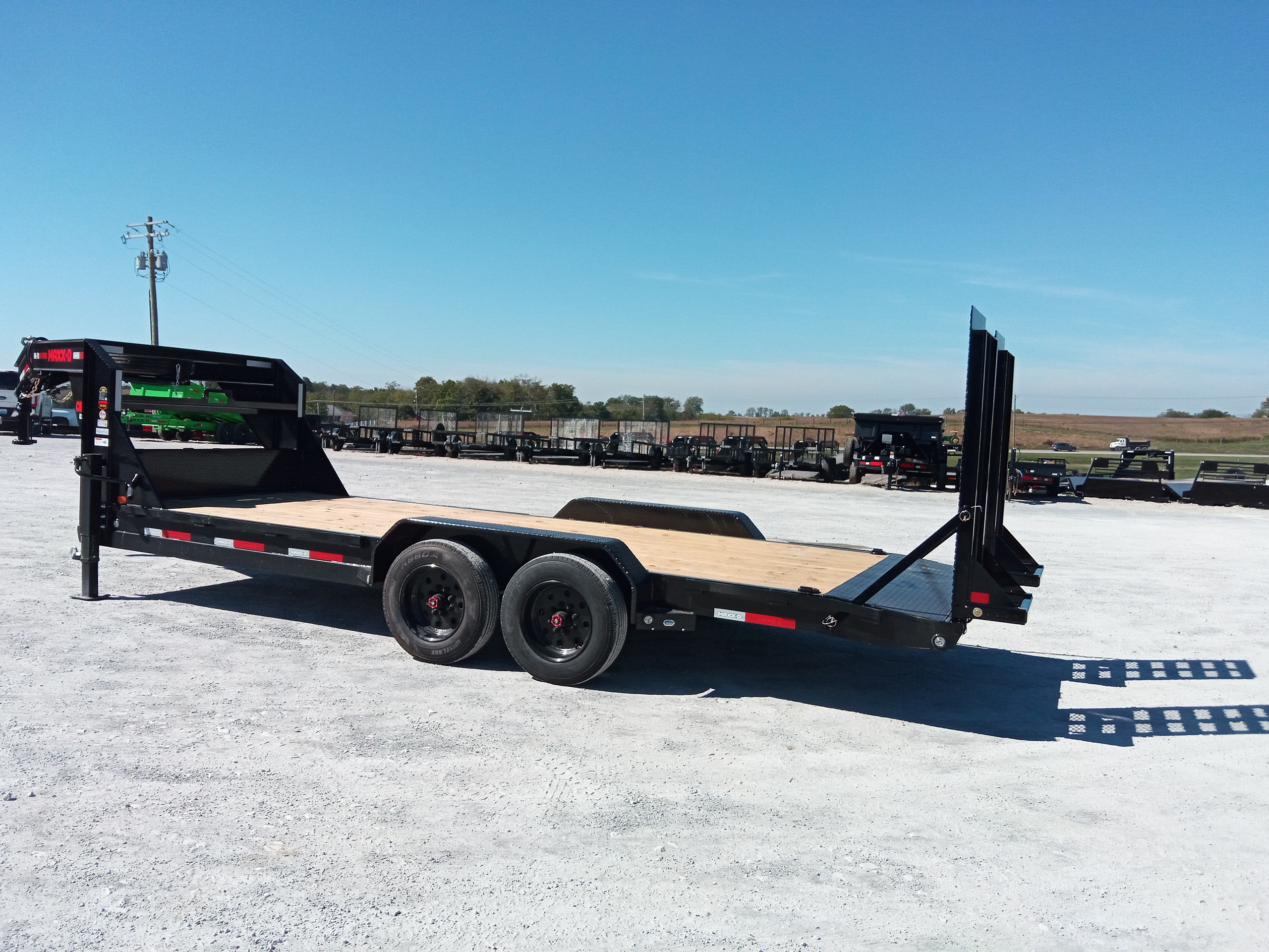20' C8X Equipment Hauler - Image 2