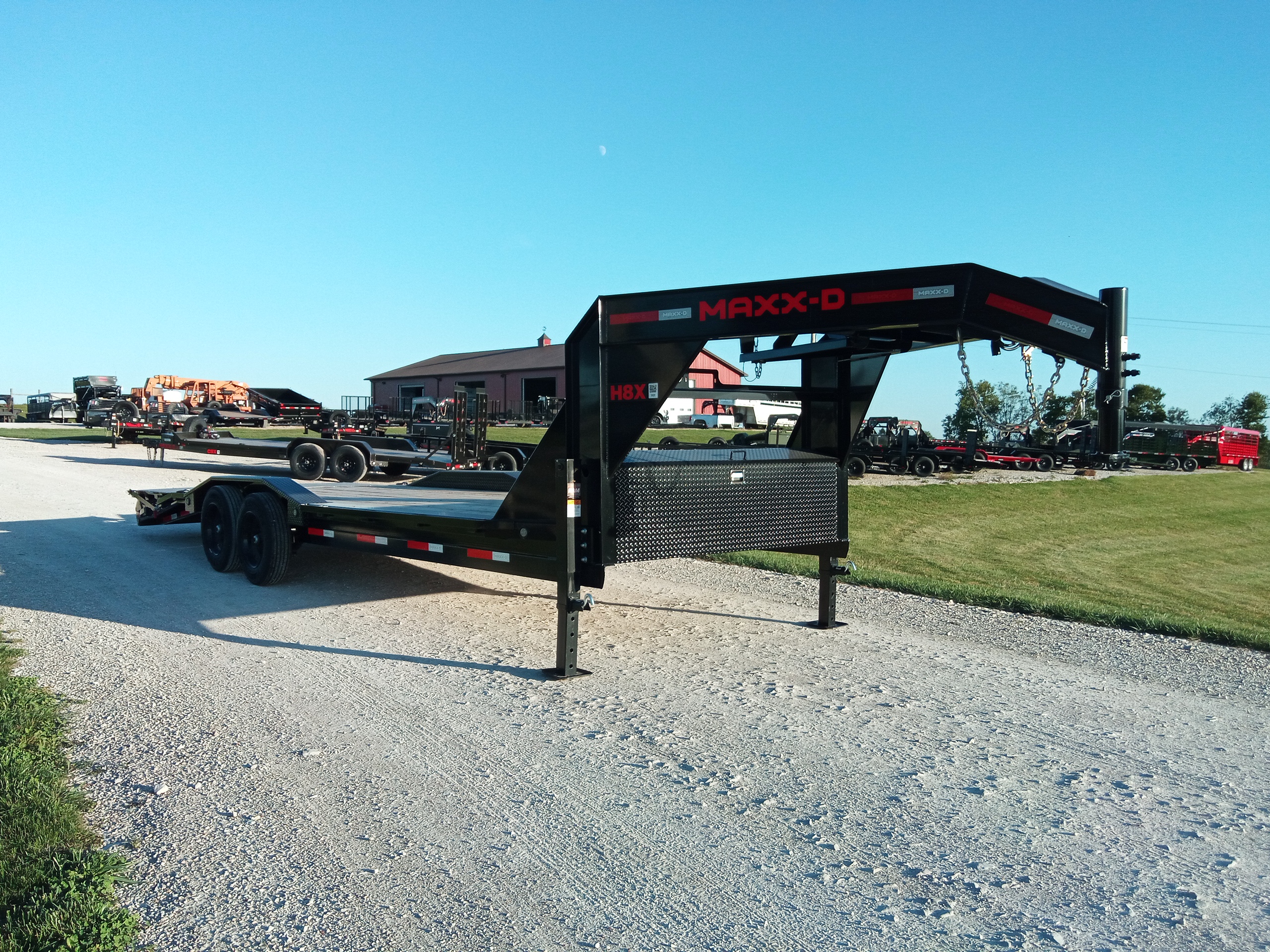 24' H8X Equipment Trailer - Image 4