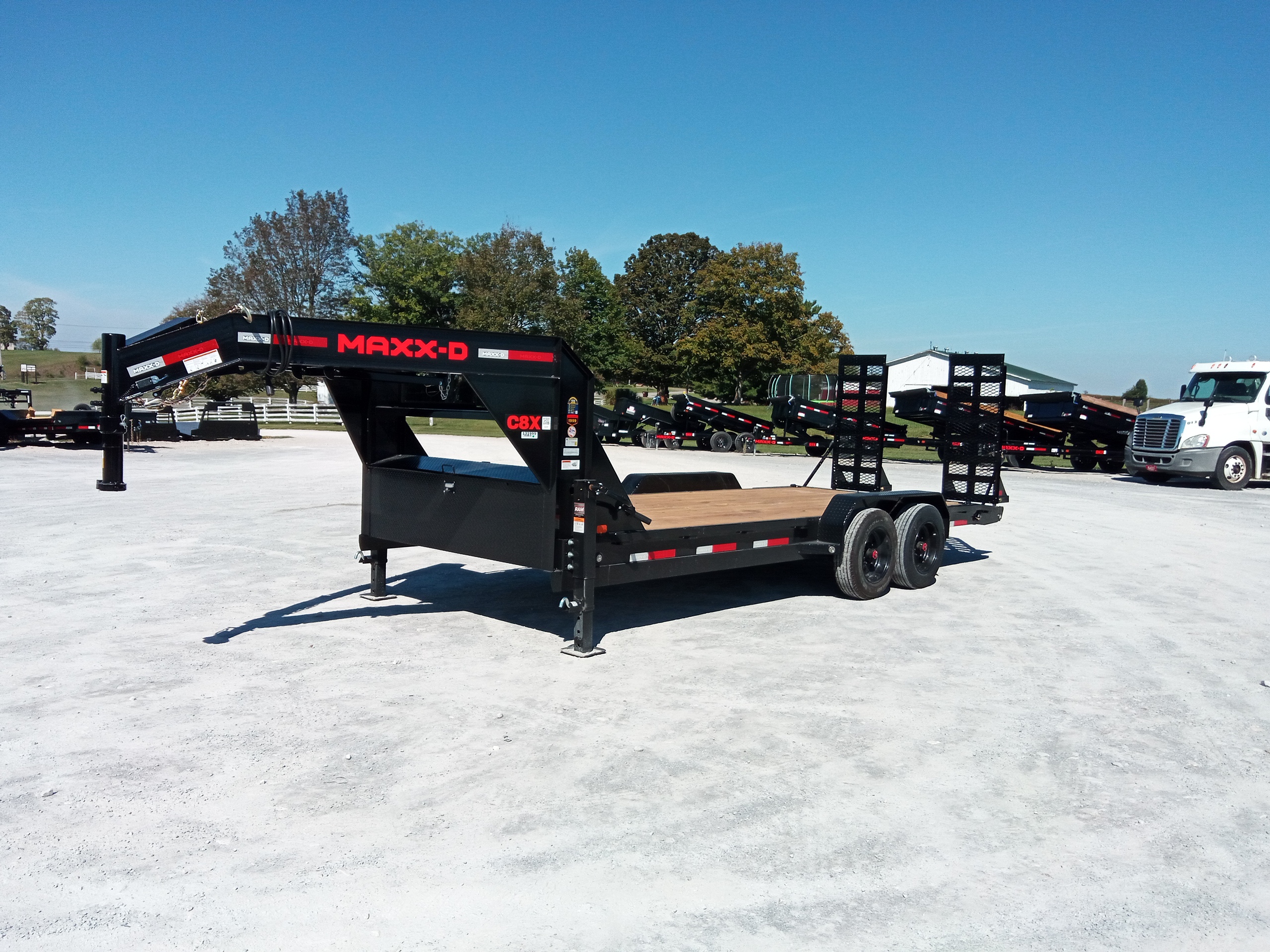 20' C8X Equipment Hauler