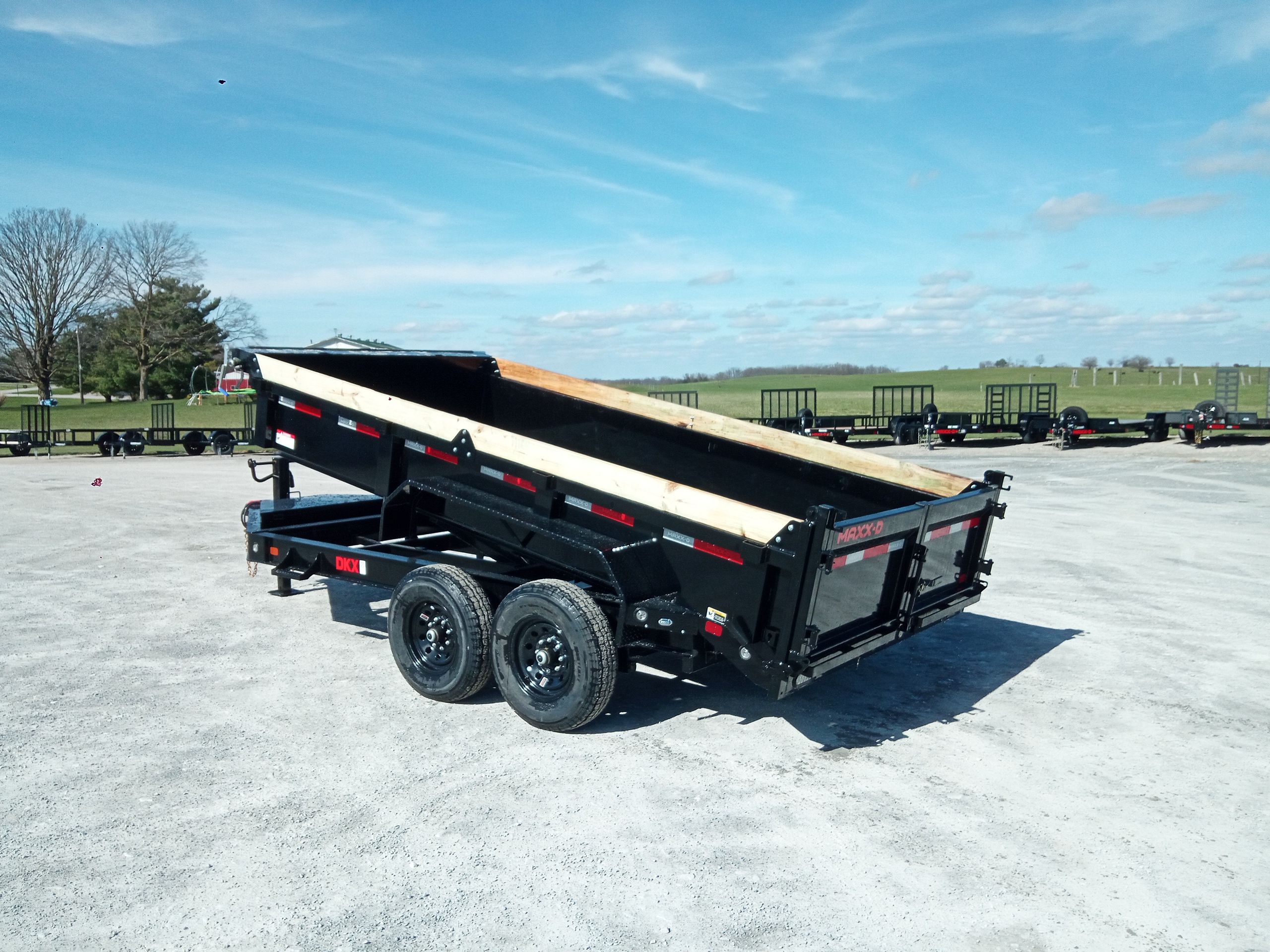 2026 MAXX‑D 14' x 83" – 14K Dump Trailer