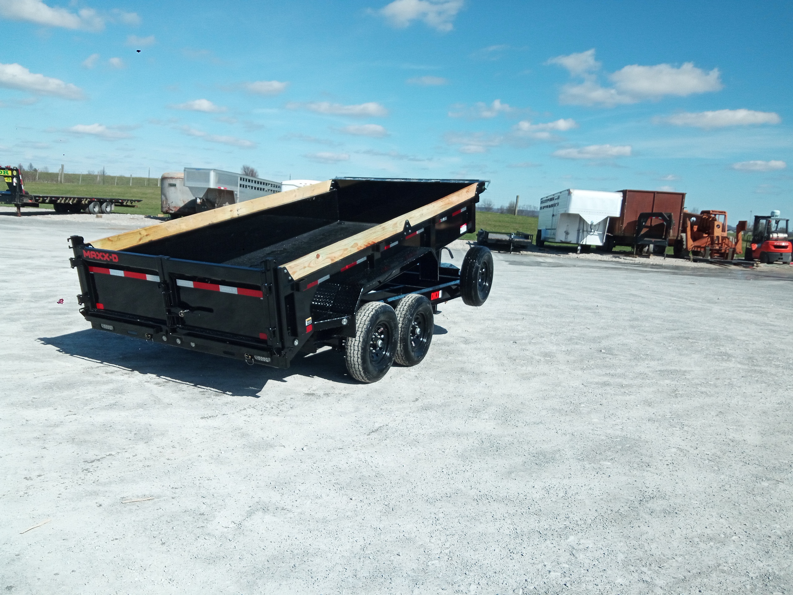 2026 MAXX‑D 14' x 83" – 14K Dump Trailer - Image 2