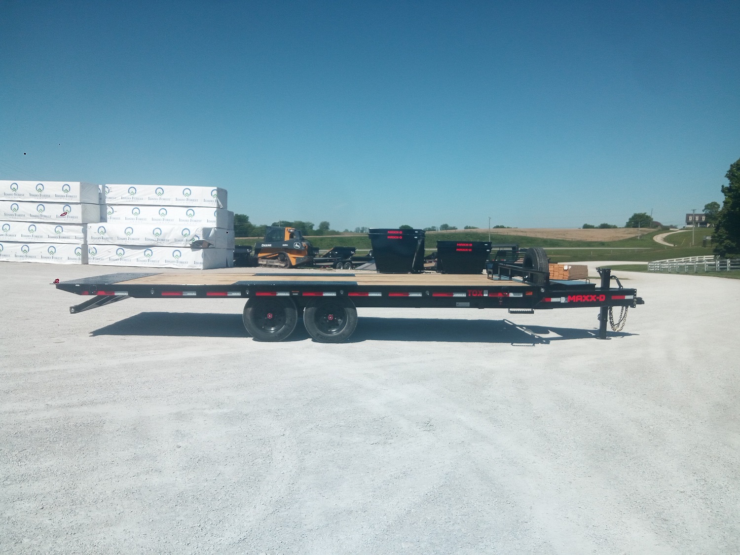22' x 102" Power Tilt Deckover Trailer - Image 2