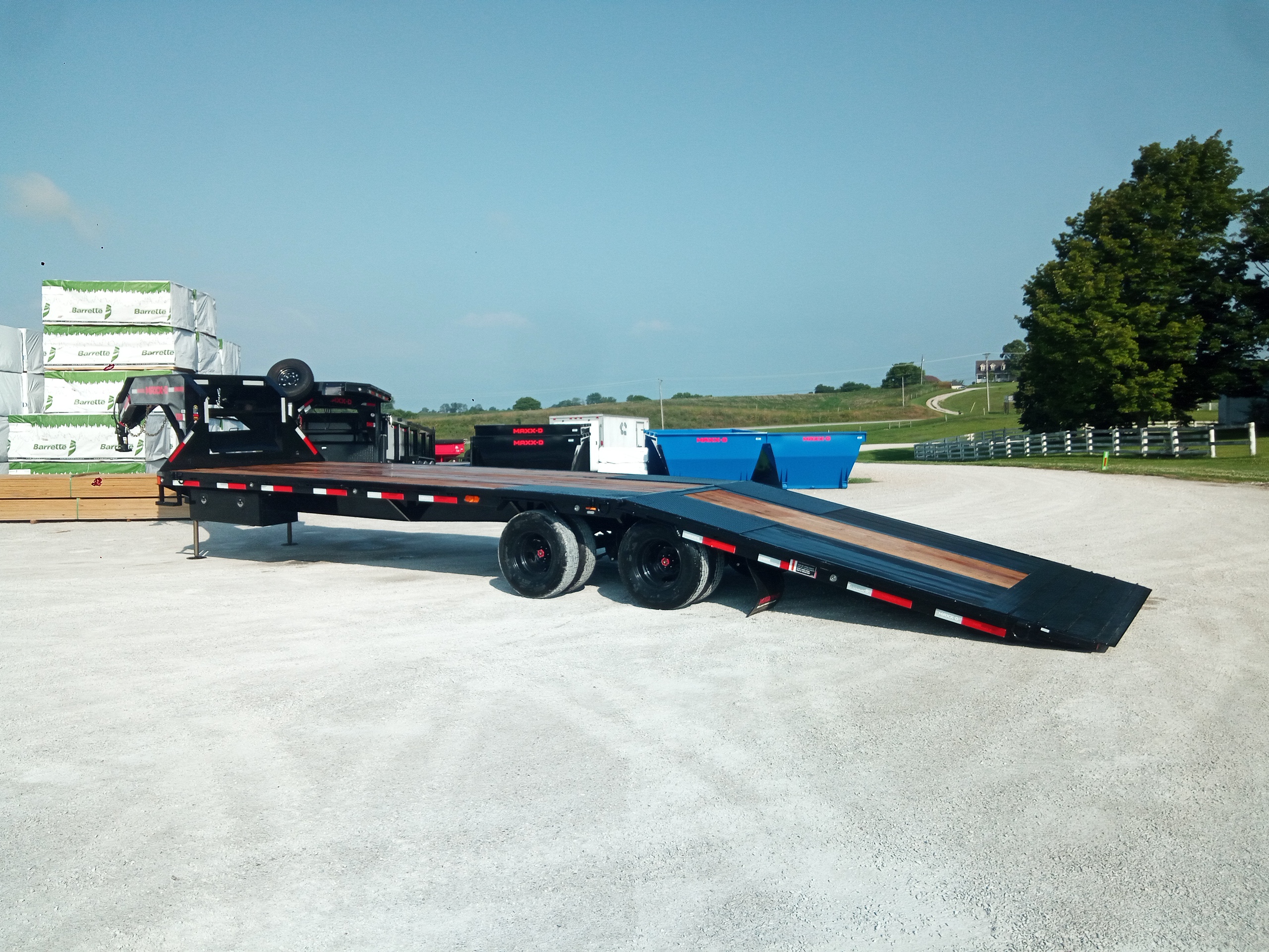 32' x 102" – Tandem Dual Hydraulic Dovetail - Image 4