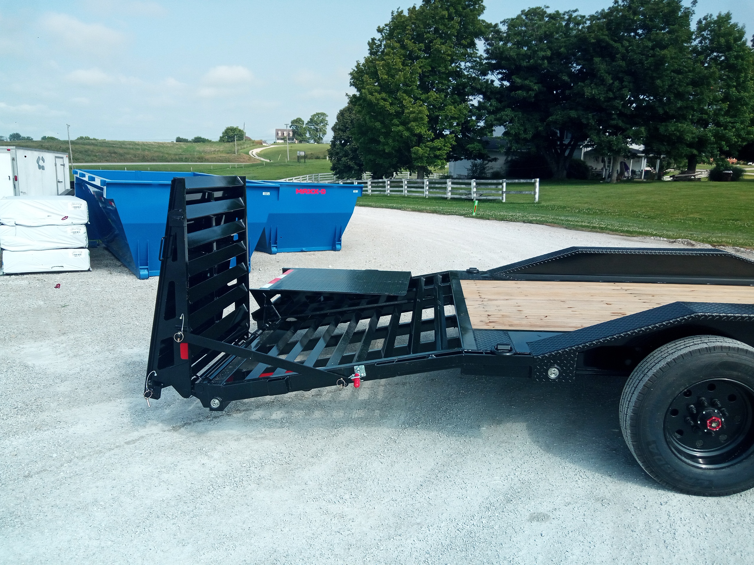 2027 24' x 102" – 22K Gooseneck Equipment Hauler - Image 4