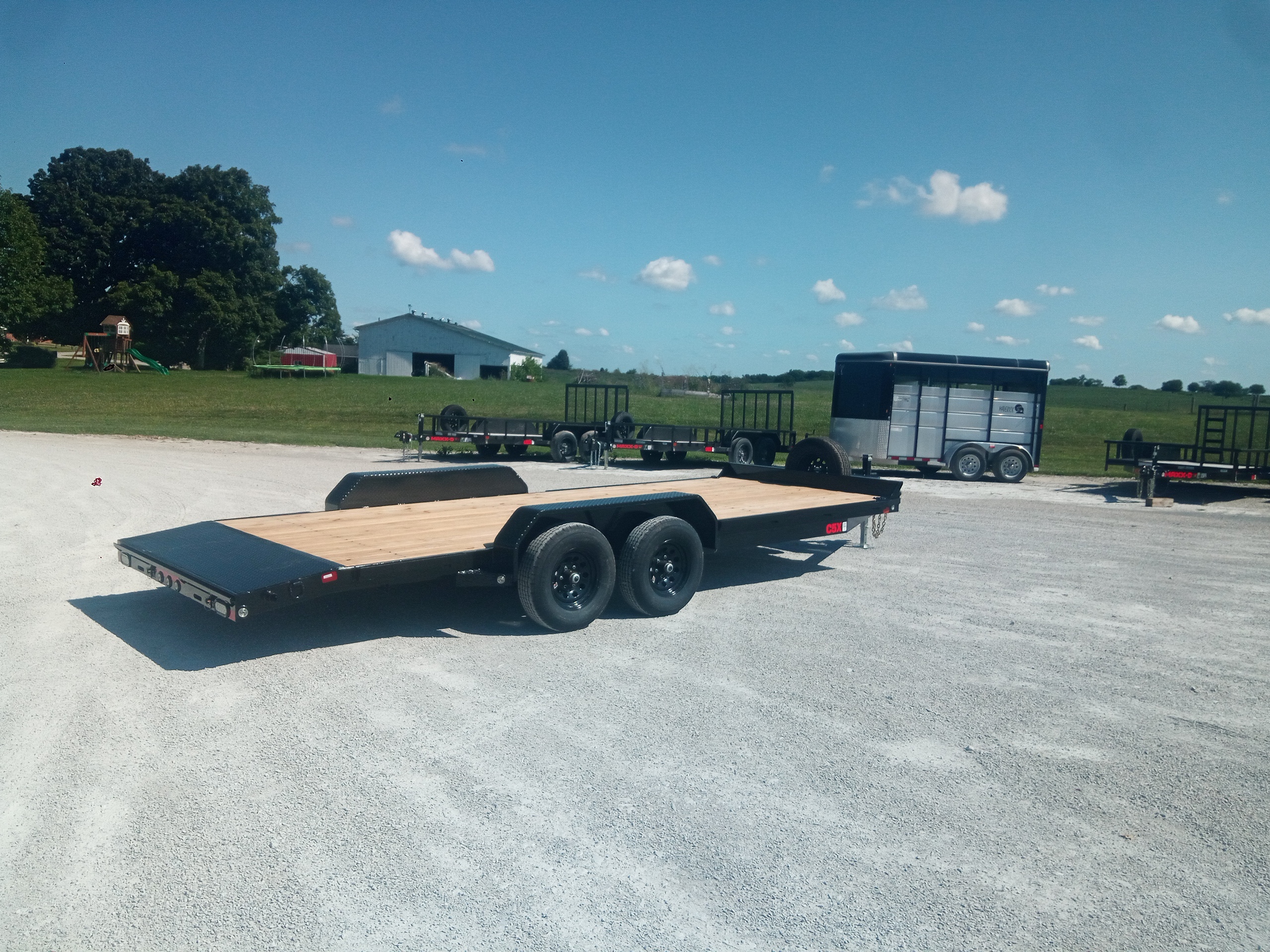 2027 20' x 83" – 10K Channel Car hauler - Image 3