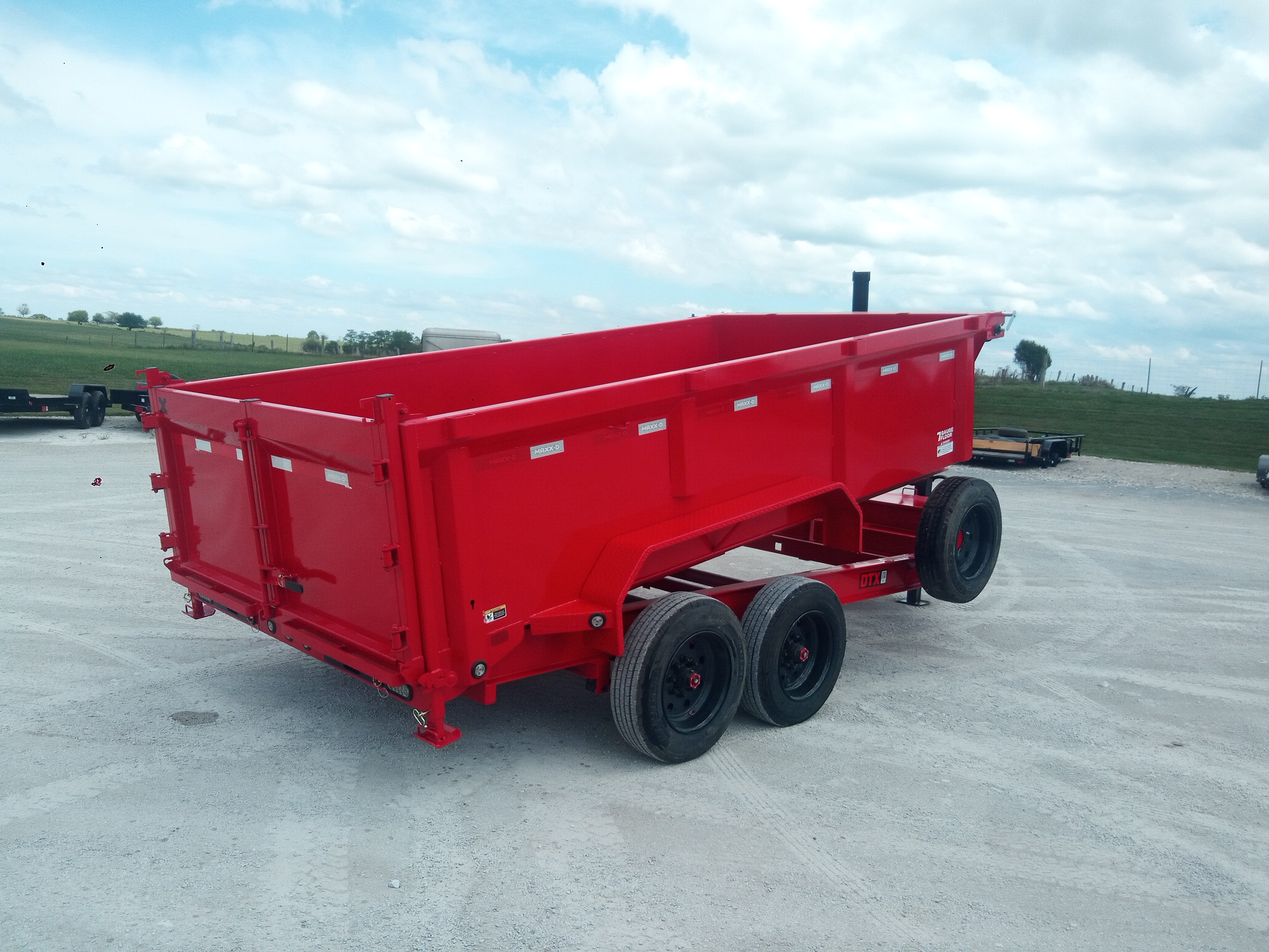 2027 14' x 83" – 14K Telescoping Dump Trailer - Image 4