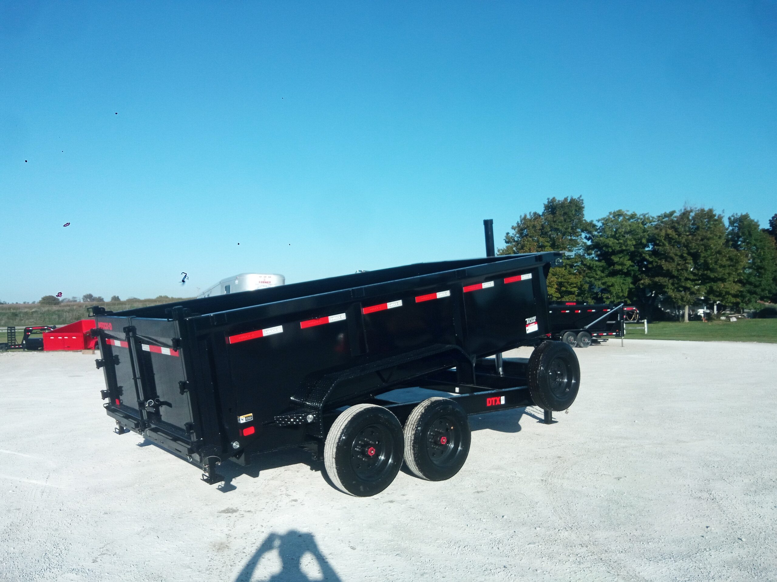 2027 – 14' x 83" 14K Telescoping Dump Trailer - Image 3