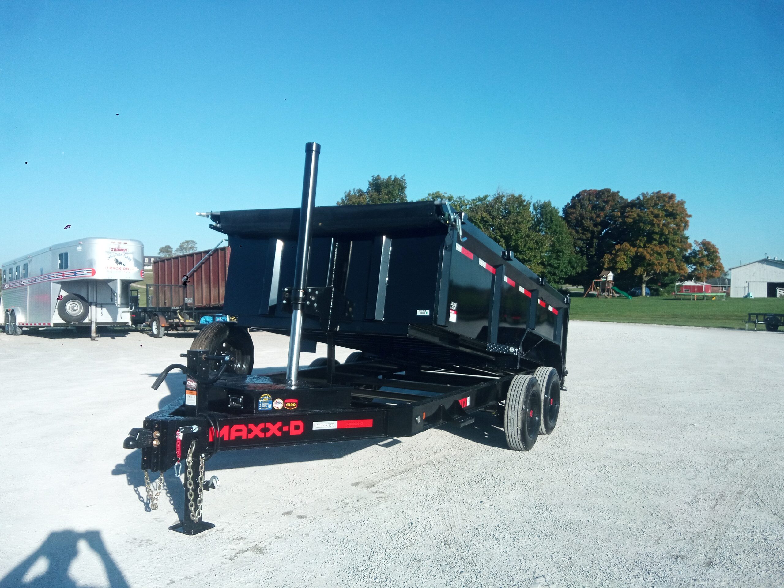 2027 – 14' x 83" 14K Telescoping Dump Trailer - Image 5