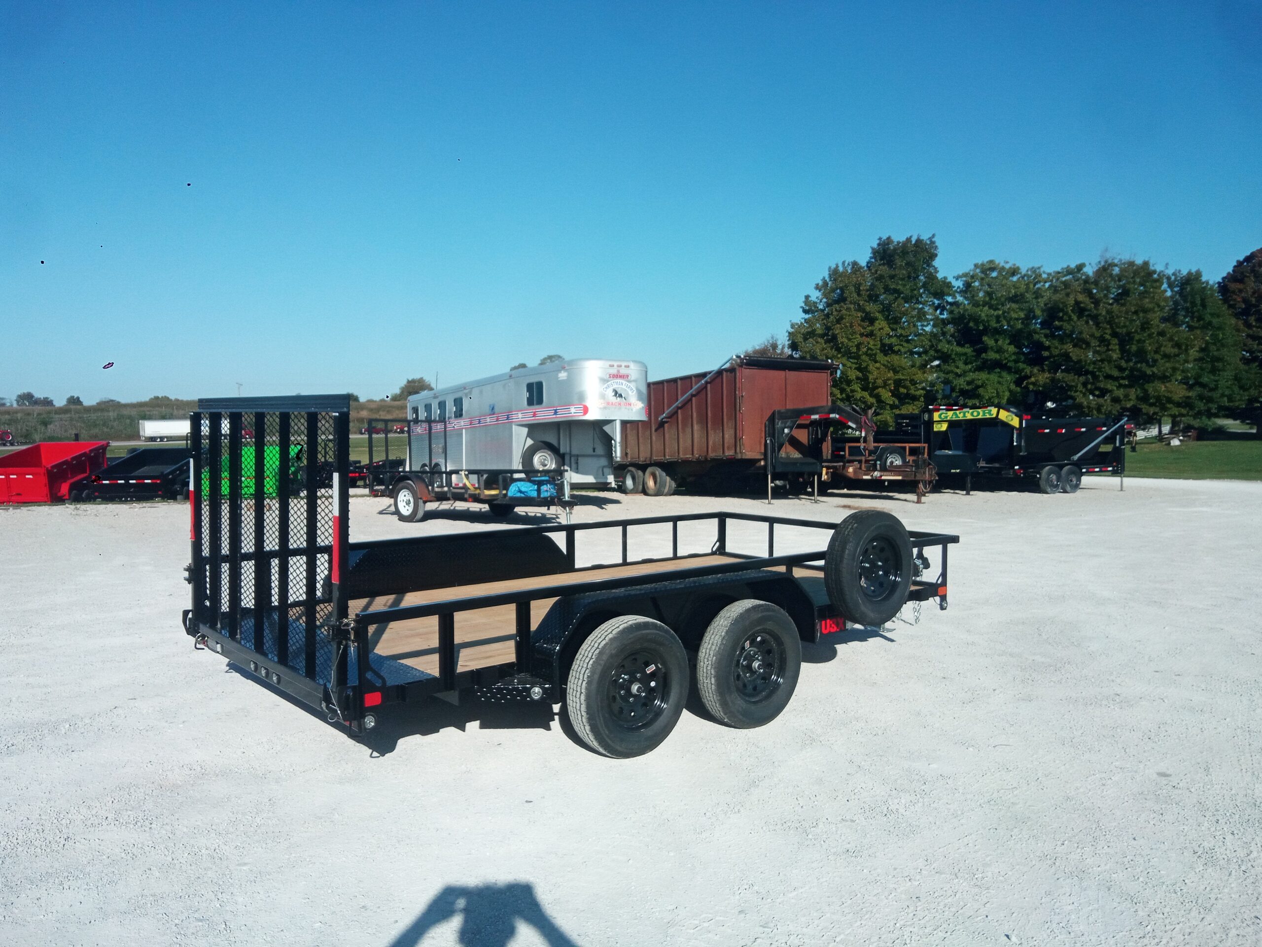 2027 – 14' x 83" 7K Tandem Axle Utility Trailer - Image 3