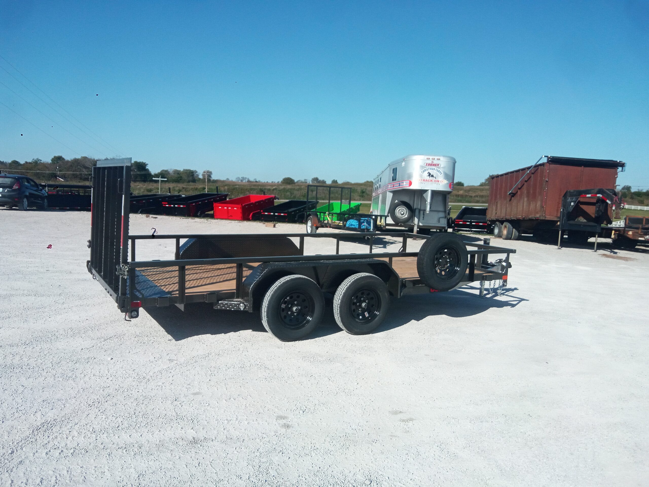 2027 – 16' x 83" 7K Tandem Axle Utility Trailer - Image 3