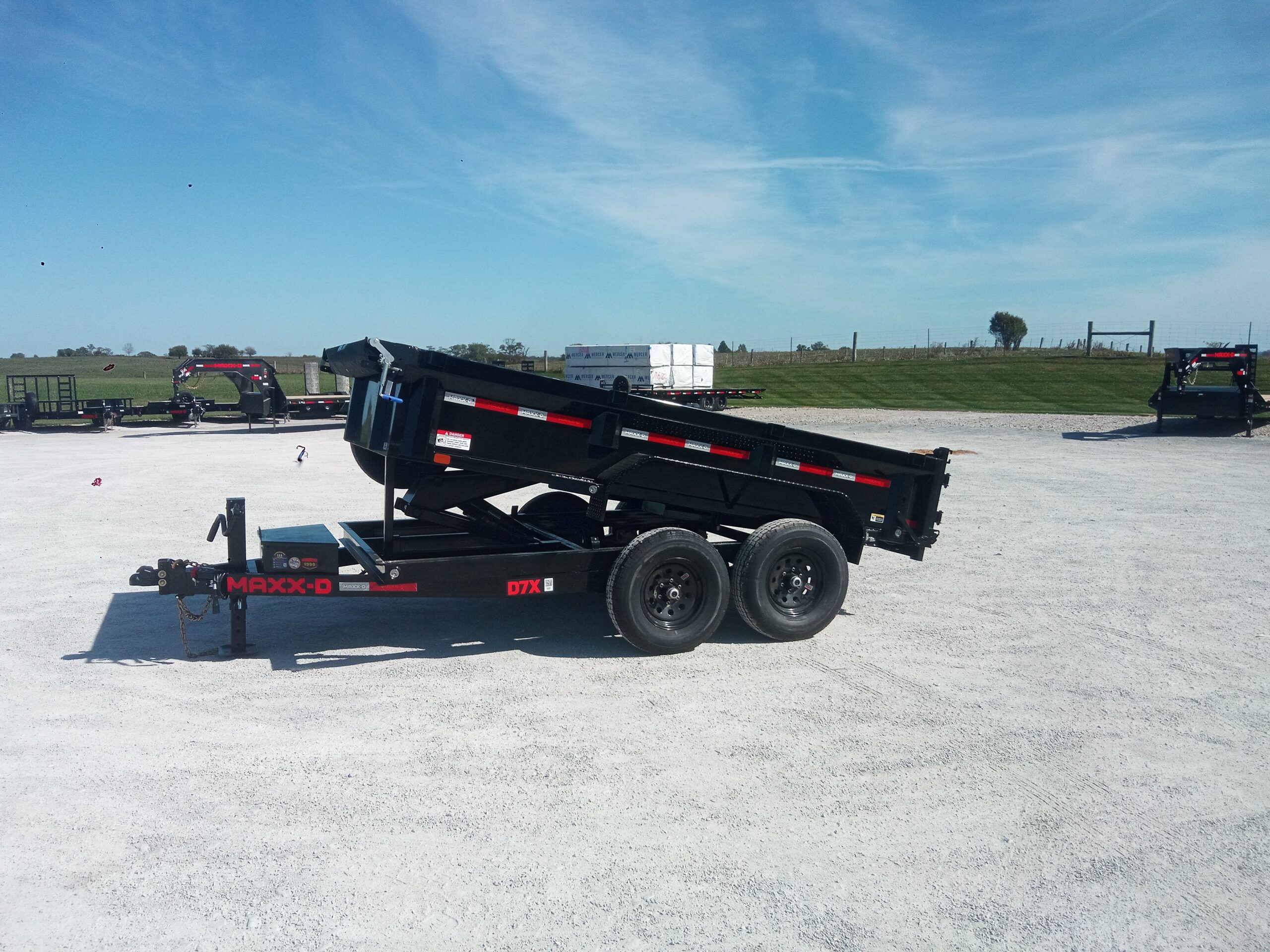 2027 – 12' x 72" 10K Dump Trailer - Image 2