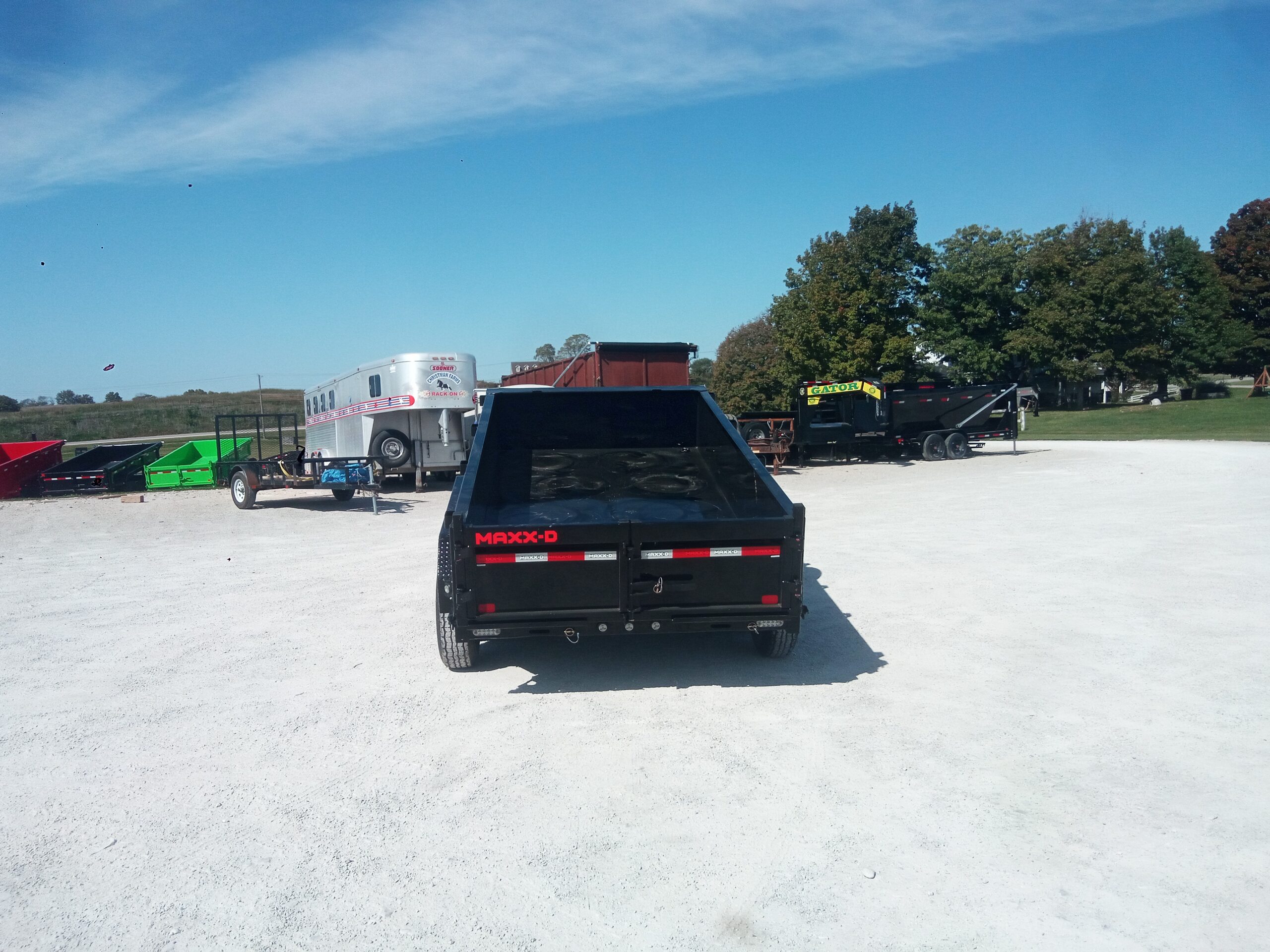 2027 – 12' x 72" 10K Dump Trailer - Image 4