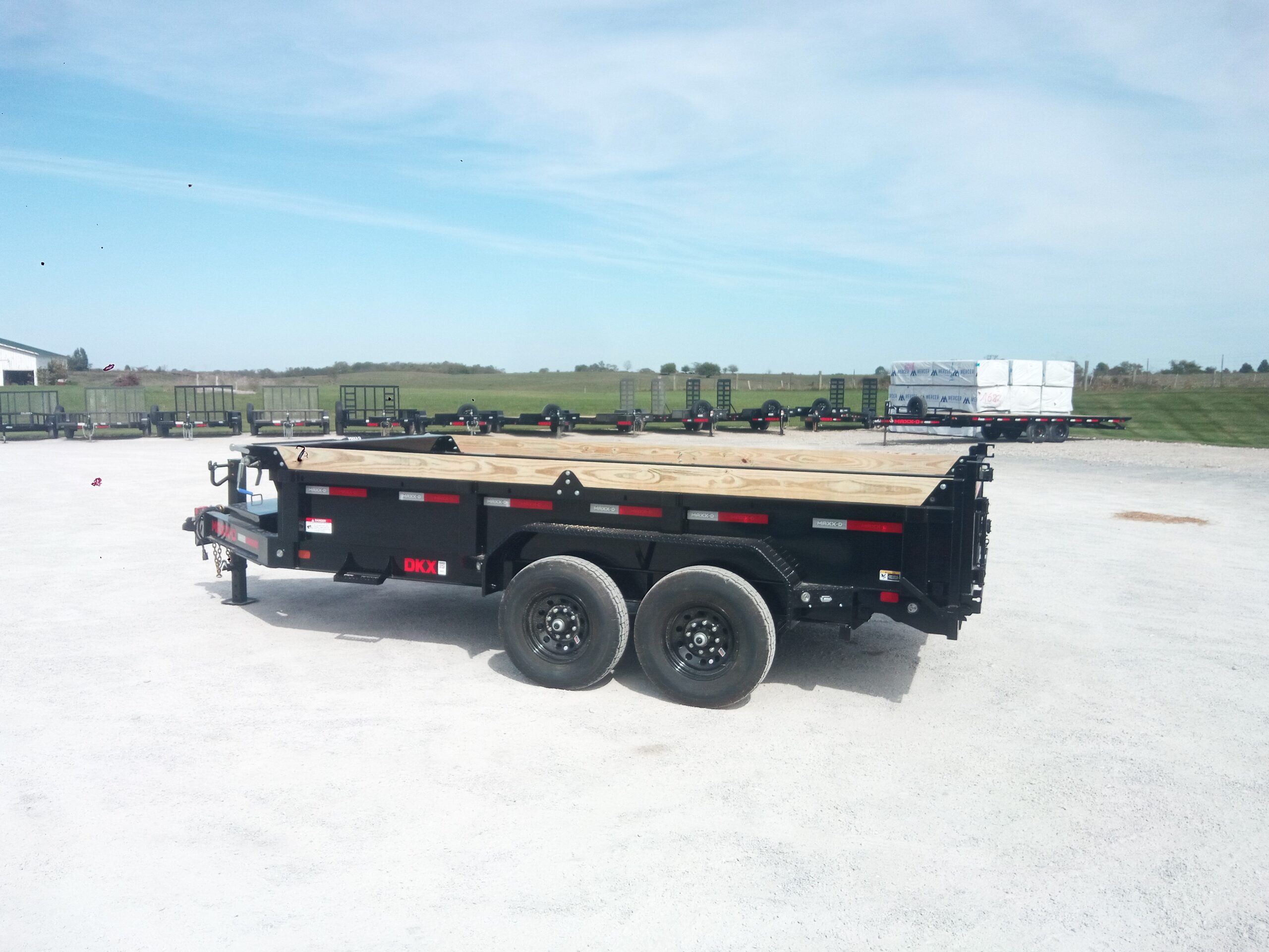14' Black DKX Dump Trailer - Image 4