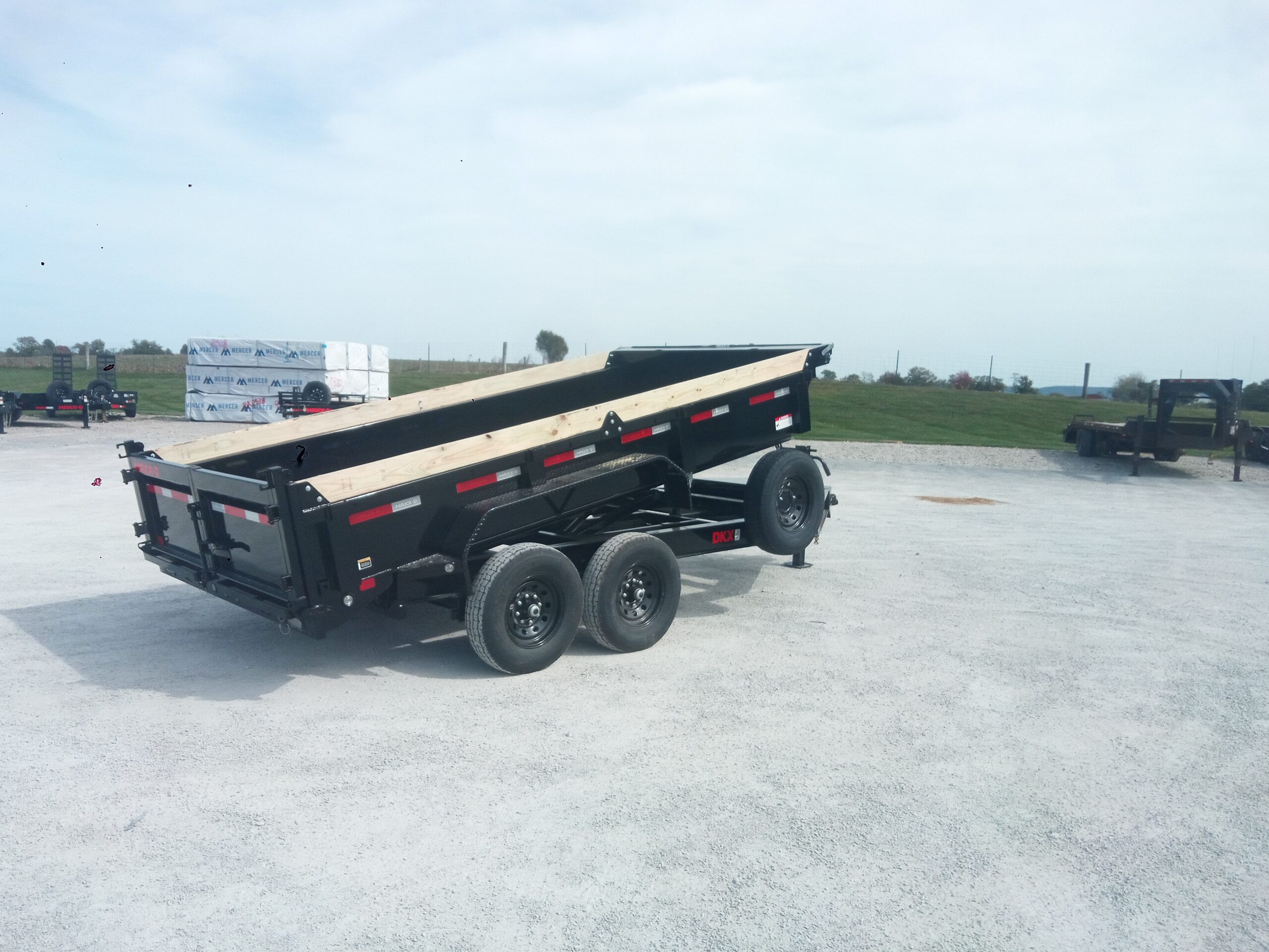 14' Black DKX Dump Trailer - Image 2
